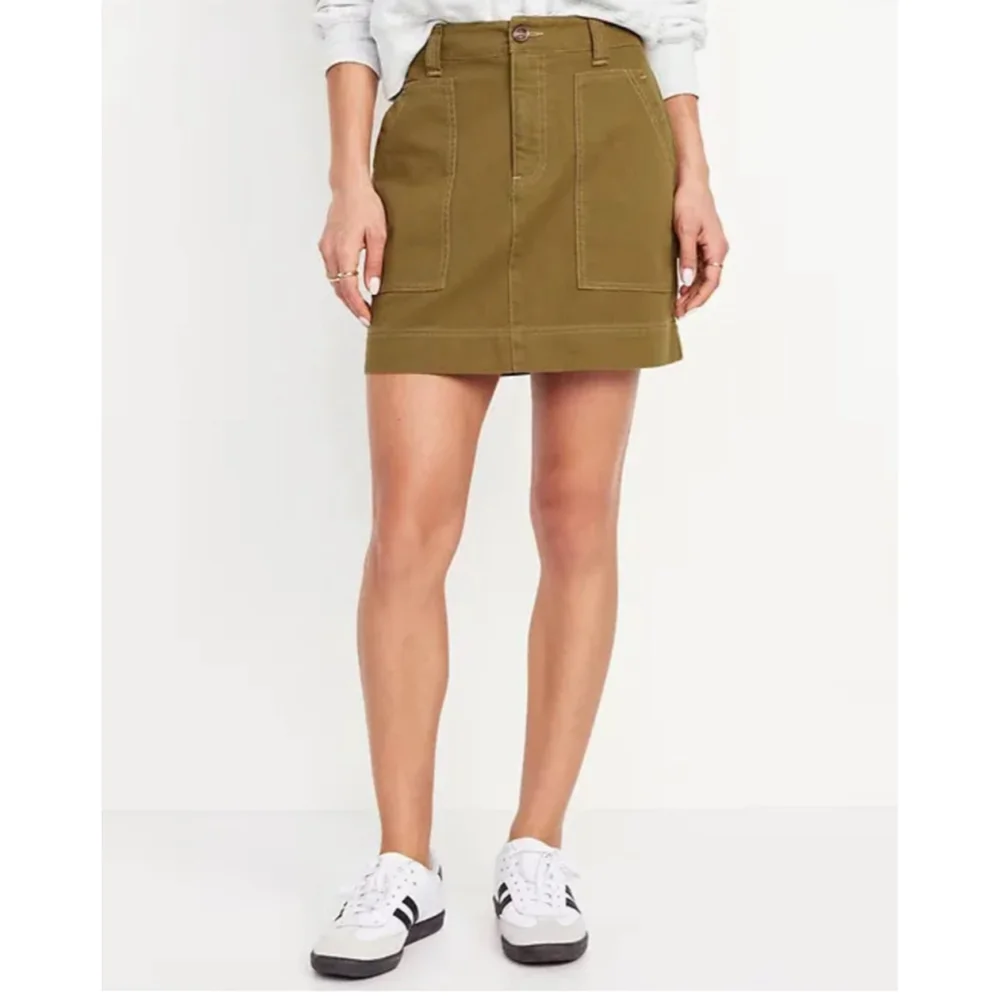 Old Navy Olive Green Mini Skirt with White Stitching Size 14